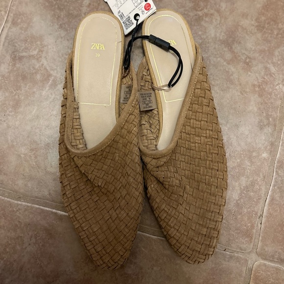 Zara Slip On Sandals - Picture 1 of 3